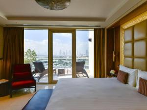 Katil atau katil-katil dalam bilik di Raffles Dubai