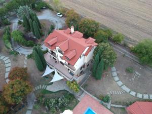 The building in which A villát is located