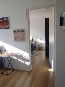 Postel nebo postele na pokoji v ubytování Appartement deux pièces , climatisé, terrase, Cavalaire