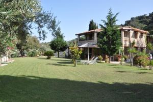 Vonkajšia záhrada v ubytovaní Villa Belvedere - Panoramic Sea View apts + 31 fotografií