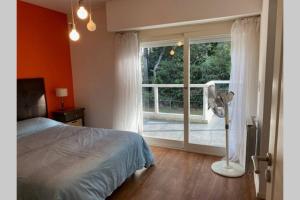 Galeriebild der Unterkunft Casa Jilguero para 8 personas Pinamar in Pinamar + 16 Fotos