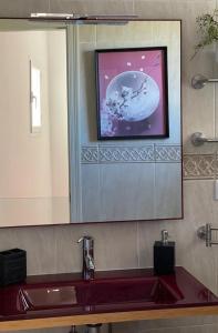 A bathroom at Apartamento en zona playa con vistas a la bahía