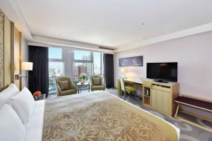 TV a/nebo společenská místnost v ubytování Fullon Hotel Kaohsiung