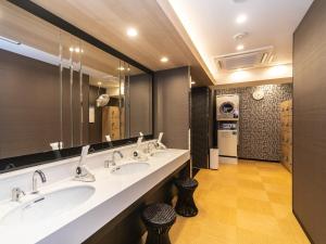 Kopalnica v nastanitvi APA Hotel Osaka Temmabashi Ekimae
