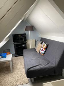 Posezení v ubytování Design Tiny House holiday cottage in Spakenburg