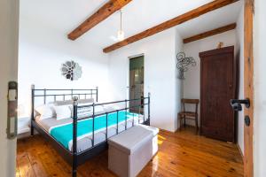 Posteľ alebo postele v izbe v ubytovaní Rustic Stone Villa Begovi Dvori- 15 minutes to Dubrovnik