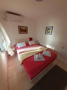 BellaVistaZmukic Guesthouse客房内的一张或多张床位