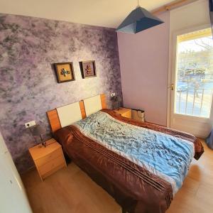 Postel nebo postele na pokoji v ubytování Leroy Apartment + 19 fotografií