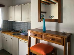 Een keuken of kitchenette bij Anatoli