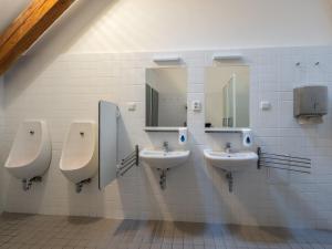 Koupelna v ubytování Zámecký Hostel Litomyšl