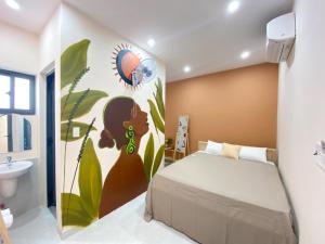 Ένα ή περισσότερα κρεβάτια σε δωμάτιο στο Dear House near Bai Sau beach