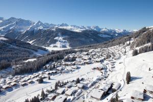 Zdjęcie z galerii obiektu Chalet Hirsch für 4 Personen w mieście Wald im Pinzgau