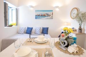 Zdjęcie z galerii obiektu Sole Blu Mykonos Town Apartment One w mieście Mykonos