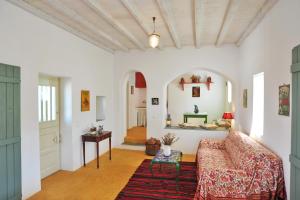 Gallery image of Alonistria in Órmos Aiyialís