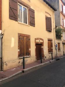 Район апартаментов/квартиры или близлежащий район