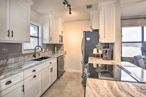Condo on Lake Hamilton with Boat Slip and Pool!