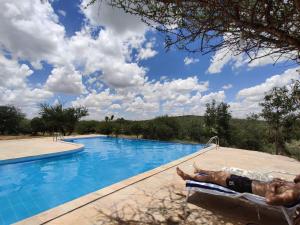 Piscina en o cerca de Oldonyo Orok Lodge