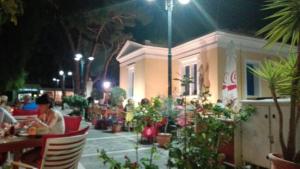 A restaurant or other place to eat at Nitsas studio's