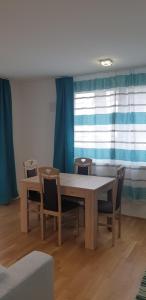 Jadalnia w apartamencie