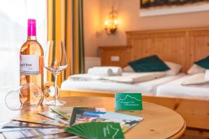 Llit o llits en una habitació de Landgasthof Fürstenbrunn