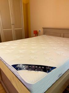 Posteľ alebo postele v izbe v ubytovaní Fehérház Alkalmi Szálló