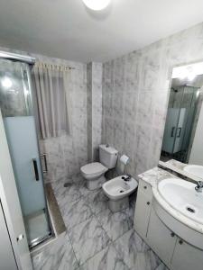 Koupelna v ubytování Apartamento Playa de Almería - Playa del Zapillo 2
