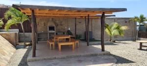 Un patio o zona al aire libre en Guille Bungalows