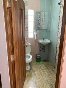 Koupelna v ubytování Green House Resort Praduyuen
