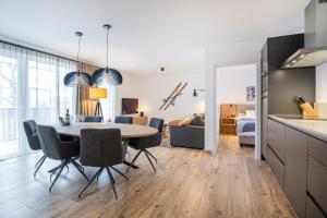 Kuchyňa alebo kuchynka v ubytovaní Haus Bergblick by AlpenTravel