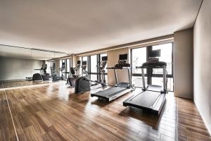 Fitness centrum a/nebo fitness zařízení v ubytování The Gate Hotel Kyoto Takasegawa by Hulic