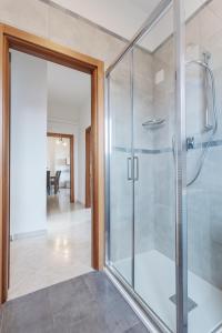 A bathroom at Luminoso Appartamento con Terrazzo Vicino all'Universita'