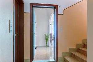 Kép Luminoso Appartamento con Terrazzo Vicino all'Universita' szállásáról Ferrarában a galériában