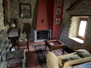 A seating area at IL Casaletto