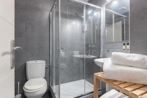 Kúpeľňa v ubytovaní FUN BUILDING STUDIOS by HOMEABOUT + 37 fotografií