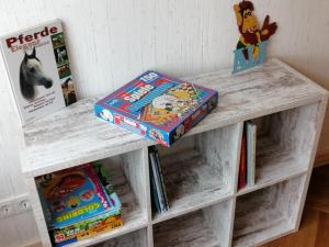 Perpustakaan di apartmen
