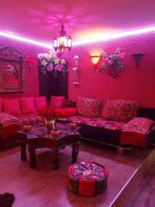 Posezení v ubytování Whirlpool Suite Marrakesch-Lounge