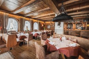 Restauracja lub miejsce do jedzenia w obiekcie Alte Schmiede Hiltpolt