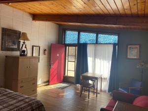 Huron Sands Motel Operated by Manitoulin Wonder Cubs Resort, Providence Bay  – Precios 2023 actualizados