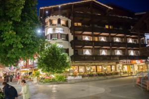 Budynek, w którym mieści się hotel