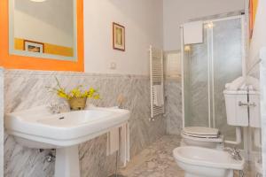 Kúpeľňa v ubytovaní VILLA ANGELINI 14&7, Emma Villas
