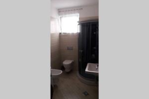 Koupelna v ubytování Apartman Franko - uz parking + 19 fotografií