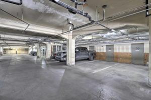 Gallery image of Chic SLC Downtown Studio Loft Walk to Shops in Salt Lake City