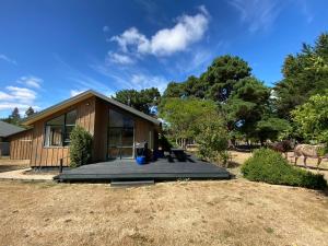 Το κτήριο όπου στεγάζεται  η παραθεριστική κατοικία