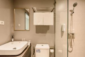 Bagno di Yellow Bee Tanah Abang
