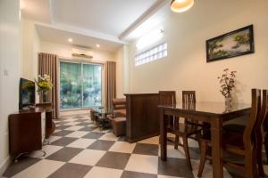 Khu vực ghế ngồi tại Hai Duong Apartments 70 Van Kiep
