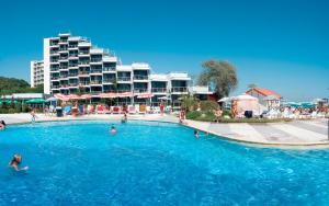 Gallery image of Hotel Slavuna in Albena +31 photos