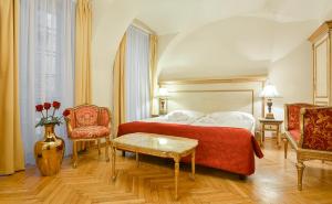 Posteľ alebo postele v izbe v ubytovaní Hotel Residence Green Lobster