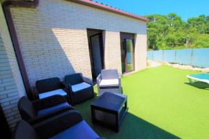 Posedenie v ubytovaní V&V LLORET- Villa Nicole