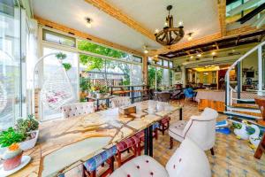 Restoran või mõni muu söögikoht majutusasutuses 花蓮 達芙妮花園民宿