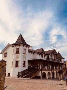 Fotografie z fotogalerie ubytování Hotel Complex Dvir Kniazhoiy Korony v destinaci Slavske